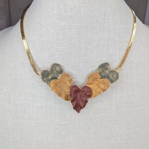 Elegant Gold Leaf Necklace